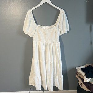 Abercrombie Dress. Size: XL Petite | Color: White | Condition: Gently Worn |